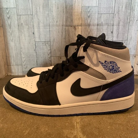 Air Jordan Mid 1 SE Game Royal Men’s Size 11.5 Jordan Air Jordan 1 Retro Mid Mens Lifestyle Shoes Game  main image 3